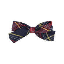 Load image into Gallery viewer, Heirlooms plaid small bow
