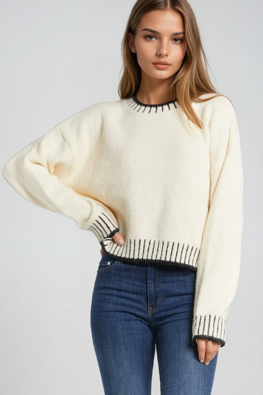 Q2 fluffy cream sweater (o/s)