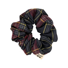 Load image into Gallery viewer, Heirlooms plaid scrunchy
