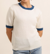 Load image into Gallery viewer, Nais Paris Short Sleeve Wool Sweater ( One Size )
