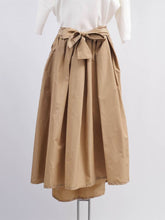 Load image into Gallery viewer, Cecile Wang taffeta skirt (one size)
